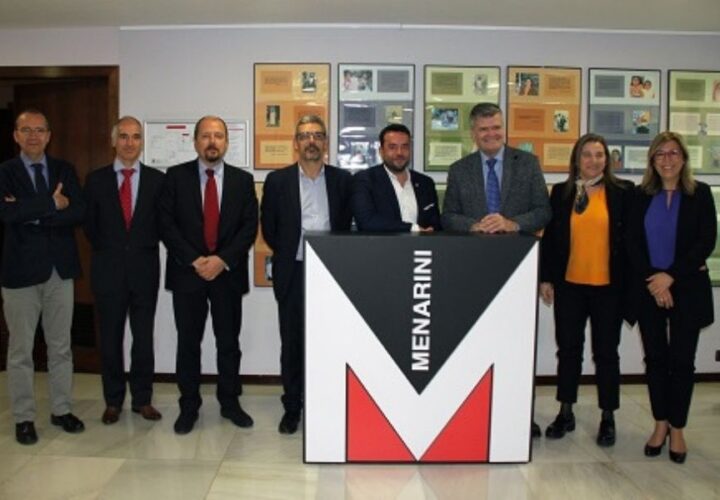 Grupo Menarini recibe en su sede a Àlex Pastor, alcalde de Badalona