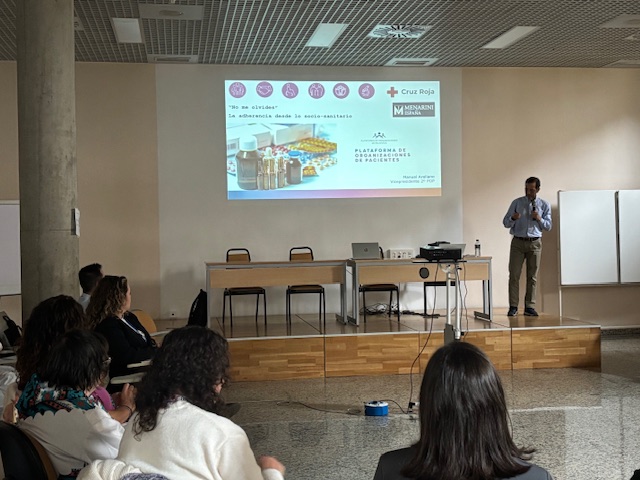 Menarini España y Cruz Roja impulsan la formación del voluntariado frente a uno de los grandes retos de salud: la falta de adherencia terapéutica